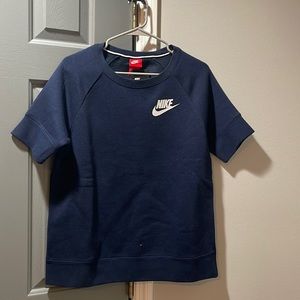 Nike T Shirt Sweater (Fleece inside) - Medium